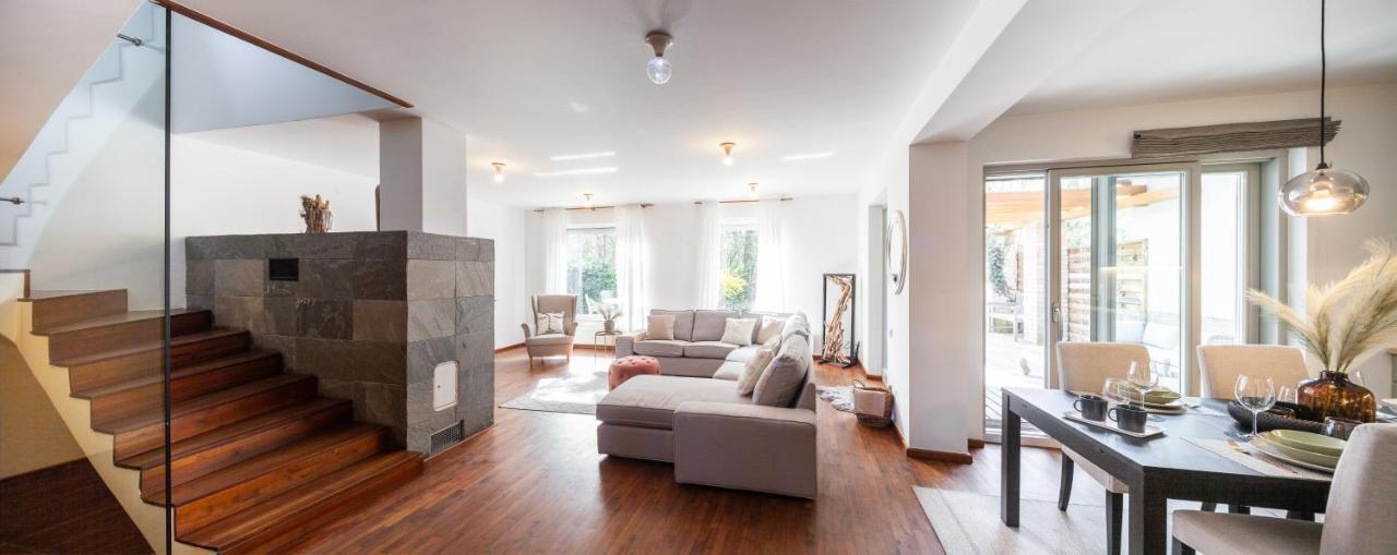 Silver Willow Luxury Apartment Sopron Bagian luar foto